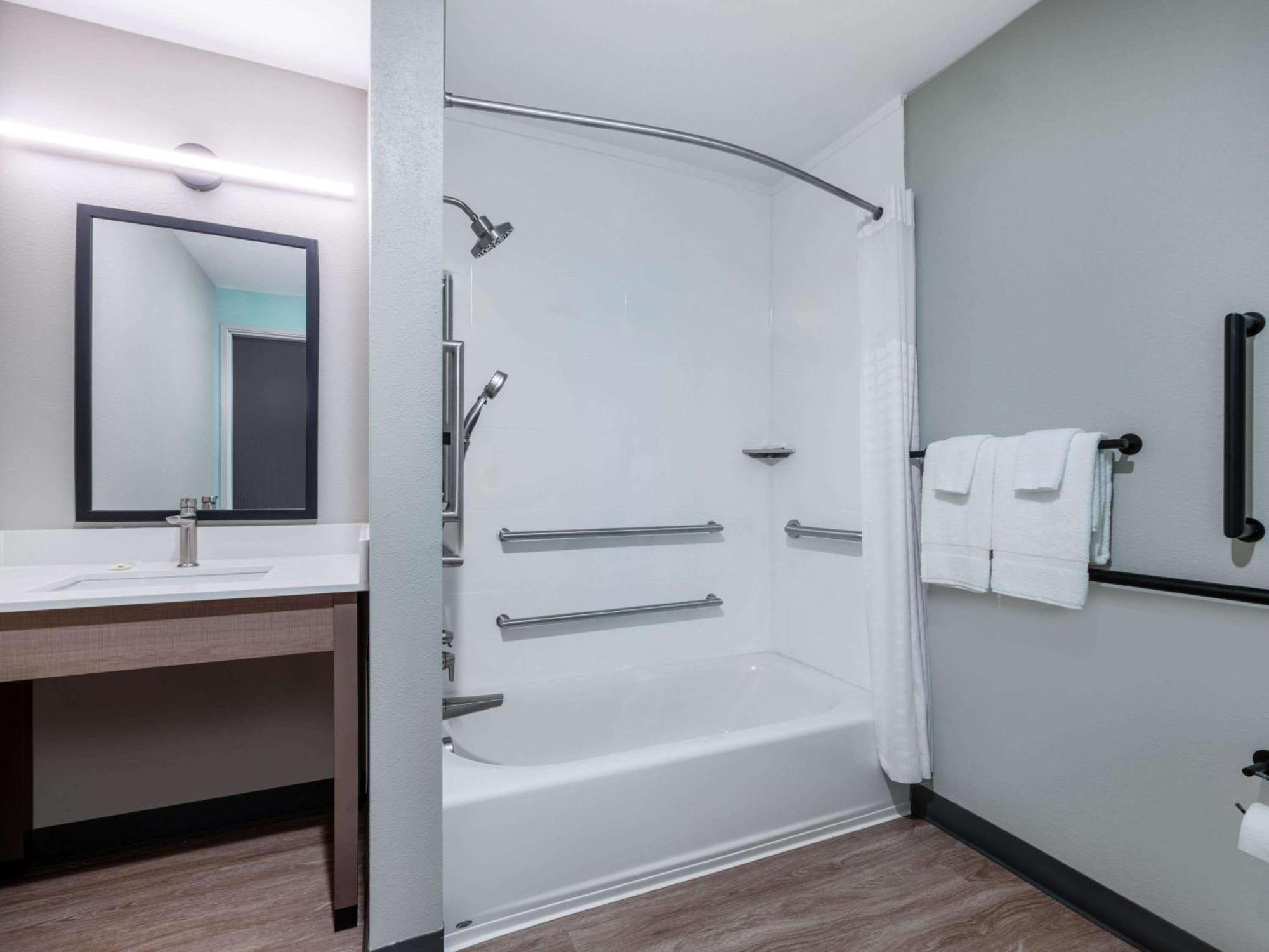 Echo Suites Extended Stay By Wyndham Indianapolis Ameriplex 외부 사진