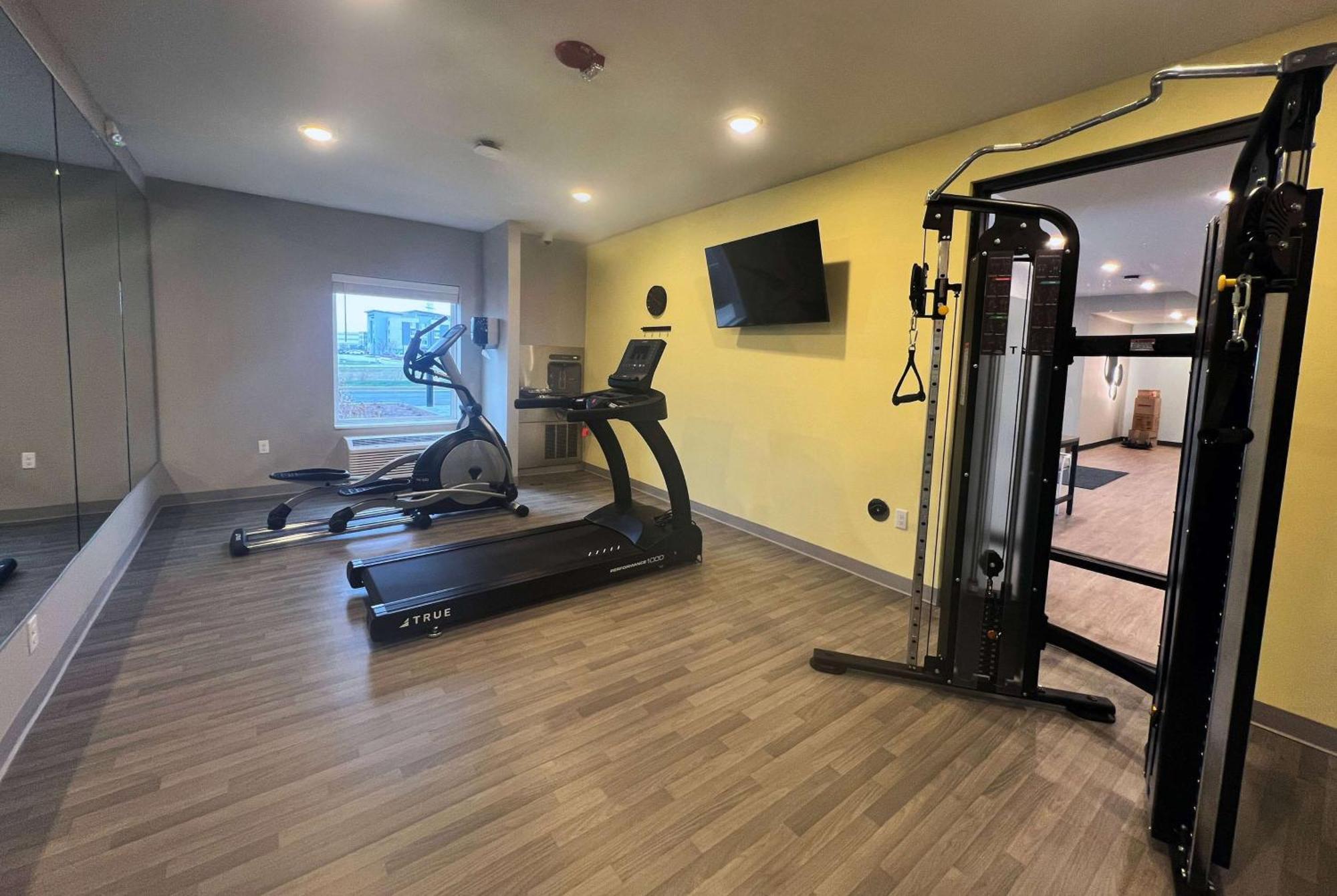 Echo Suites Extended Stay By Wyndham Indianapolis Ameriplex 외부 사진